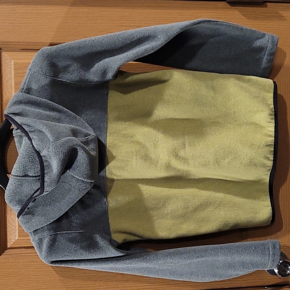 Columbia Light Weight Jacket - Picture 3 of 3